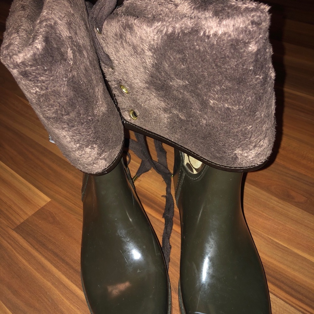 Coach boots